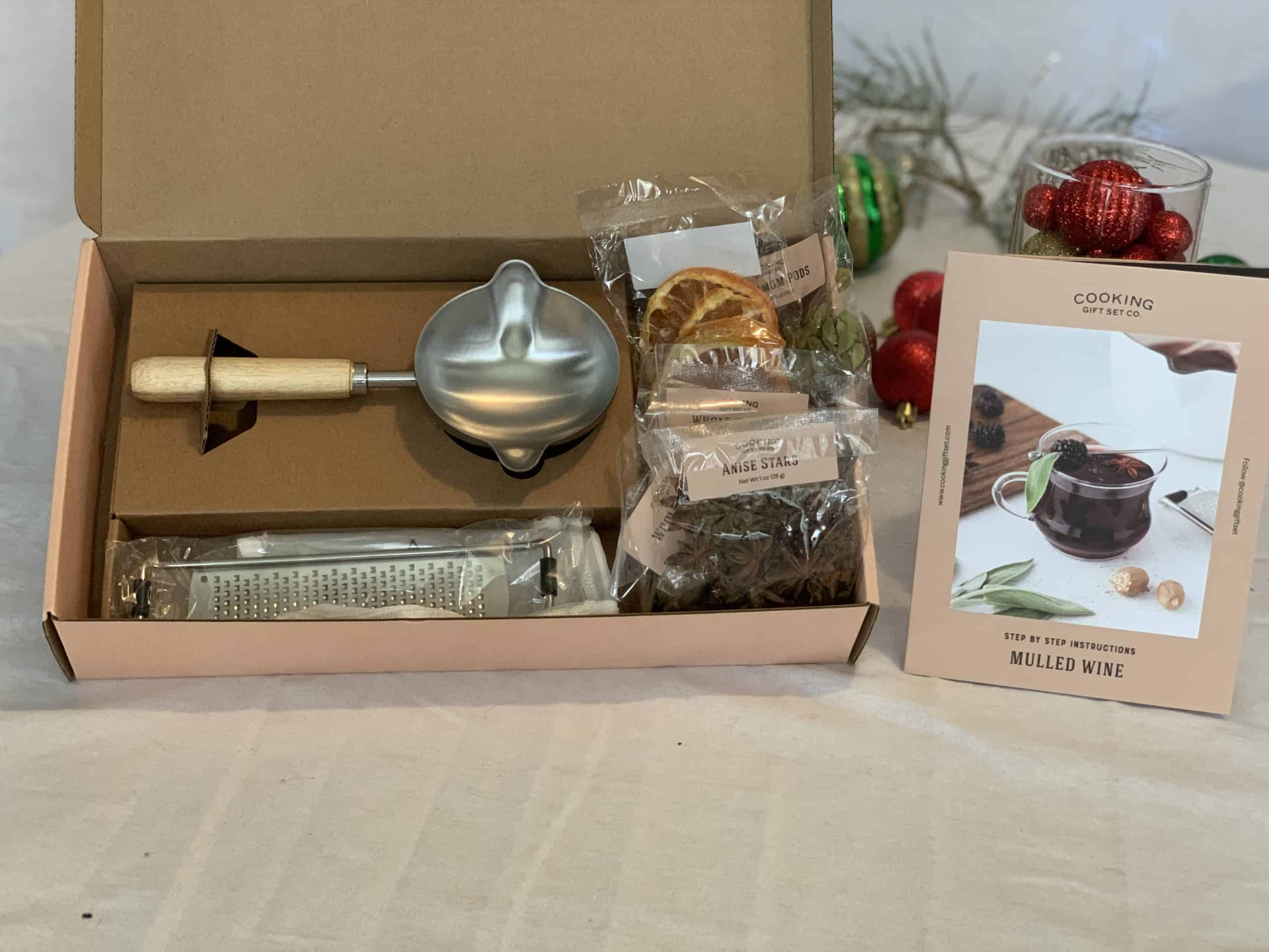 womens holiday gift guide cooking co mulled wine kit