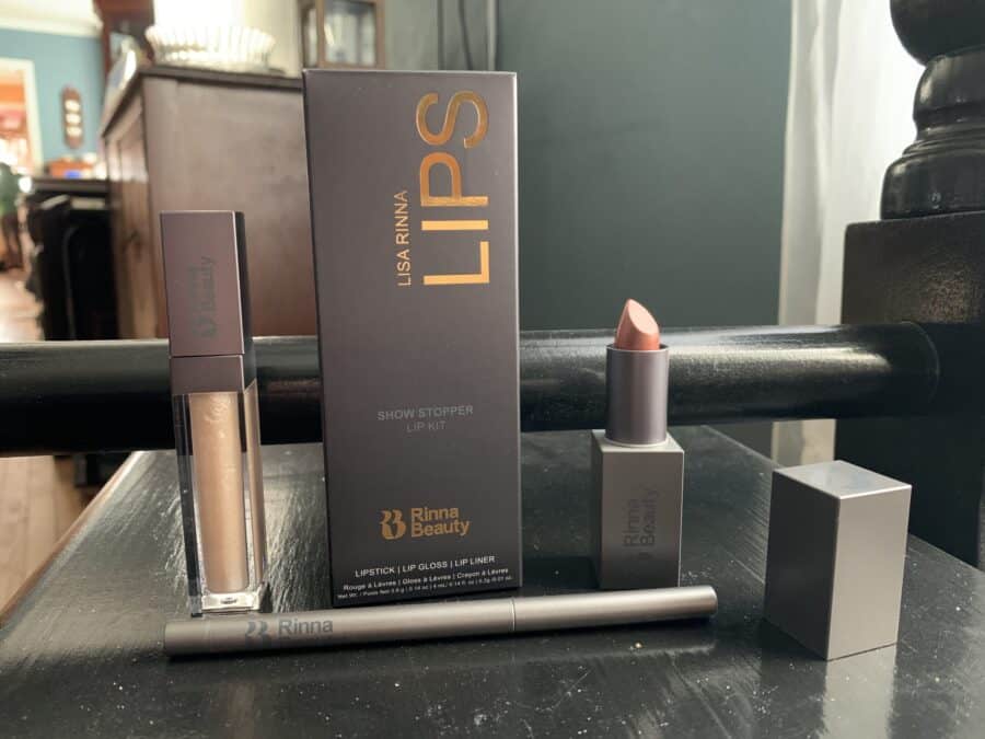 new year new you gift guide lisa rinna lip kit