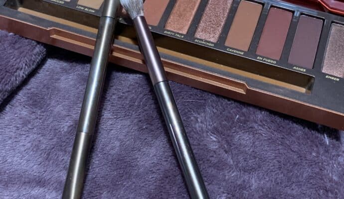 lacura intense eye palette brush