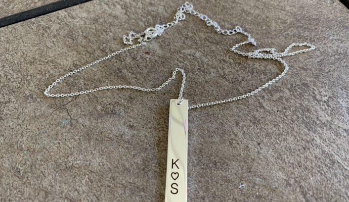 practical bridesmaids gift bar necklace