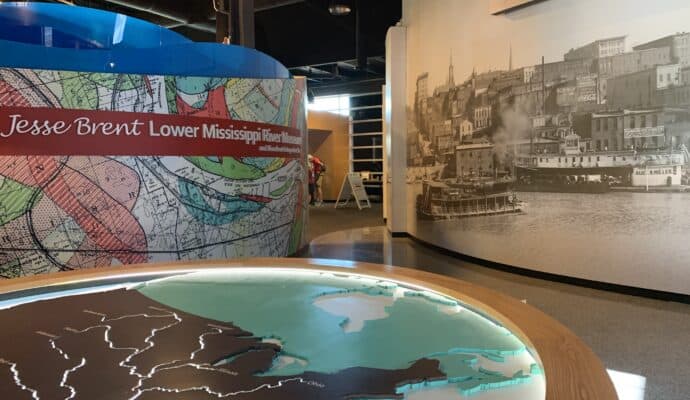 Vicksburg Girls Getaway - Lower mississippi river museum