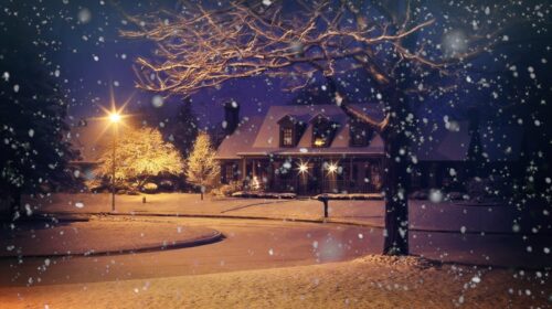 Ways To Keep Your Home Comfortable as It Gets Colder snowy light with streetlamp