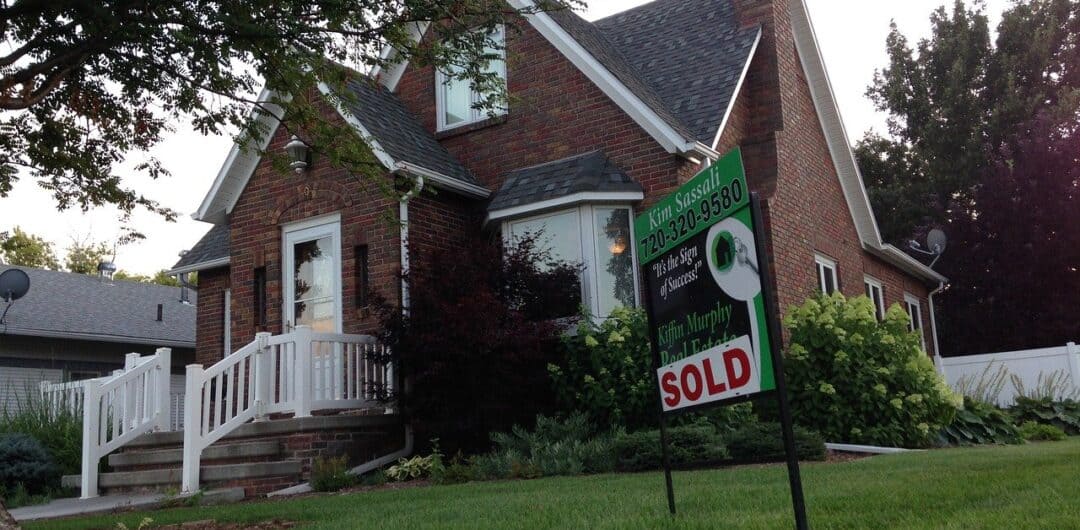 How to Stay Sane While You Find the Right New Home 1 How to Stay Sane While You Find the Right New Home - 5 things you shouldn't do when viewing a house for sale - for sale sign