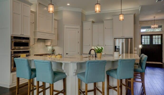 5 things you shouldn't do when viewing a house for sale -kitchen cabinets