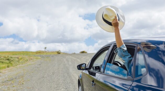 Cheap and Fun Ways to Entertain Yourself While Traveling But traveling in style takes more than just hitting the road. Here's our ultimate guide to road tripping across America with style! Fun Ways to Plan a Traveling Bachelorette Party - Memorable Things To Do Before Your Bestie Moves Away - epic road trip