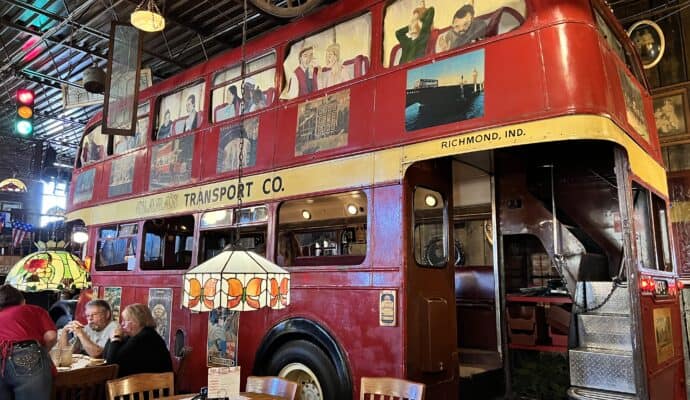 things to do in richmond right now - pizza king double decker bus