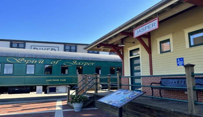 Fun Things to Do in Jasper IN and Dubois County in Fall Spirit of Jasper Train