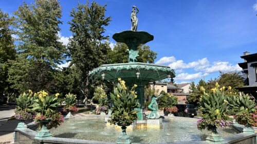 things to do in Madison Indiana - Broadway FountainJPG