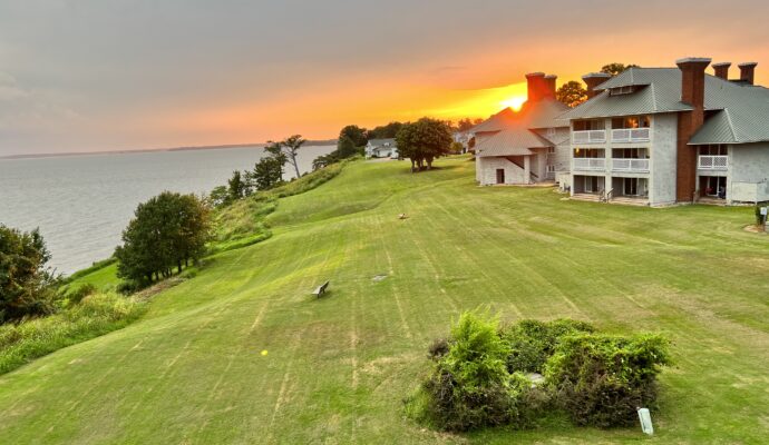 kingsmill resort williamsburg -sunset off balcony