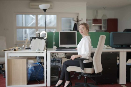 Best Business Ideas for Travelers - personal assistant