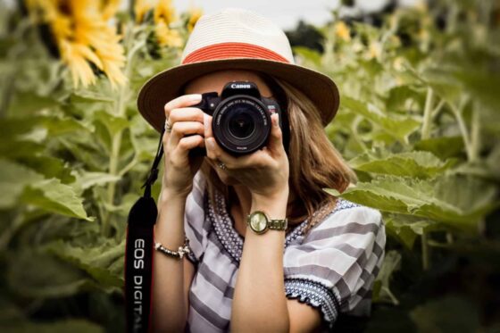 Best Business Ideas for Travelers - photographer