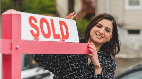 Moving Home? How to Speed Up the Buying and Selling Process Common Mistakes That First-Time Home Buyers Make - sold sign