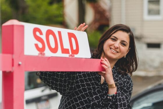 Moving Home? How to Speed Up the Buying and Selling Process Common Mistakes That First-Time Home Buyers Make - sold sign