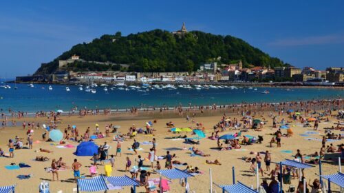 Fun Things To Do at the Beach Even if You Don’t Swim - crowded beach