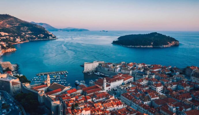 Popular Travel Destinations for Students Overseas - croatia