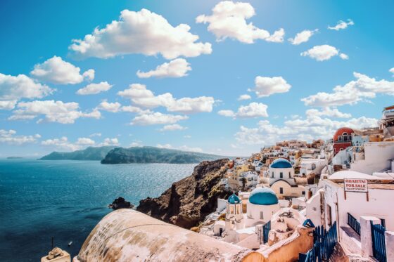 Popular Travel Destinations for Students Overseas - greece
