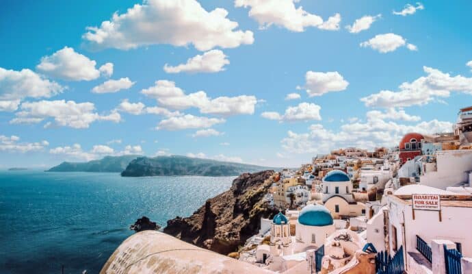 Popular Travel Destinations for Students Overseas - greece