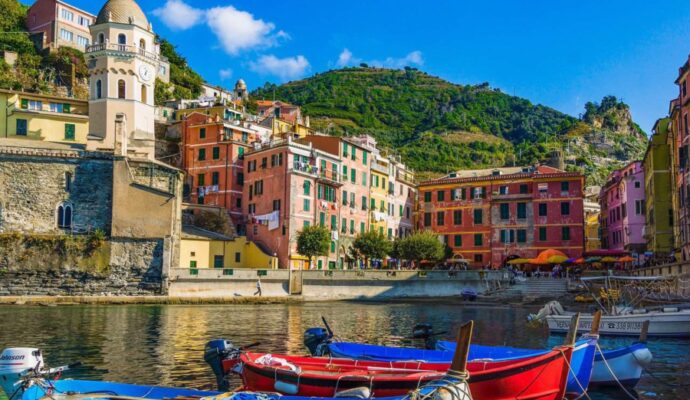 4 Big Things that Make Italy a Tourist Hotspot - the views Cinque terre