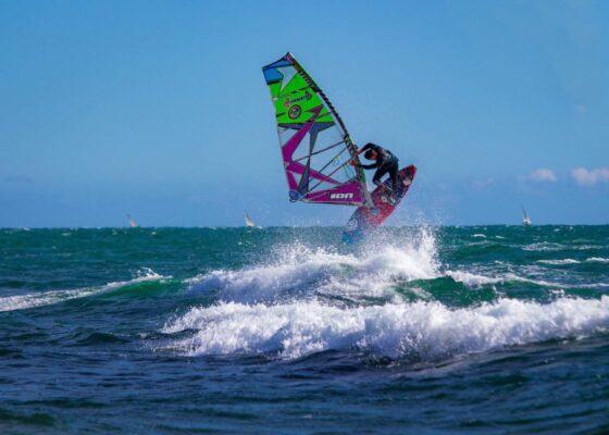 Tips for Choosing Your First Windsurf Board
