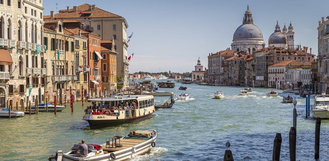 How to Take Your Time as a Culinary Tourist 1 culinary tourist - Most Romantic Destinations in the World - venice