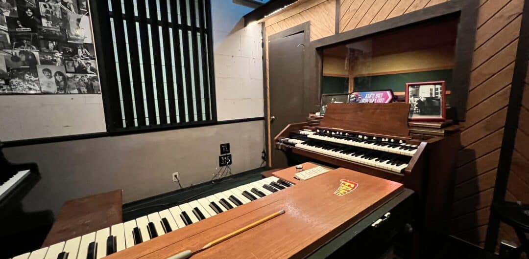 Things to Do in Muscle Shoals - fame studios piano