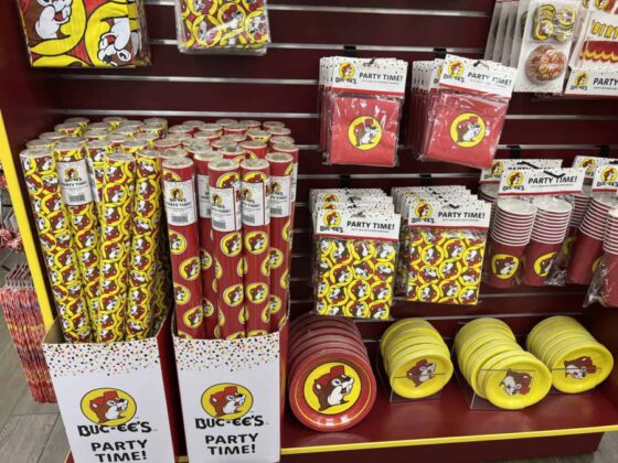 Why Is BUC-EE's So Popular - birthday party supplies