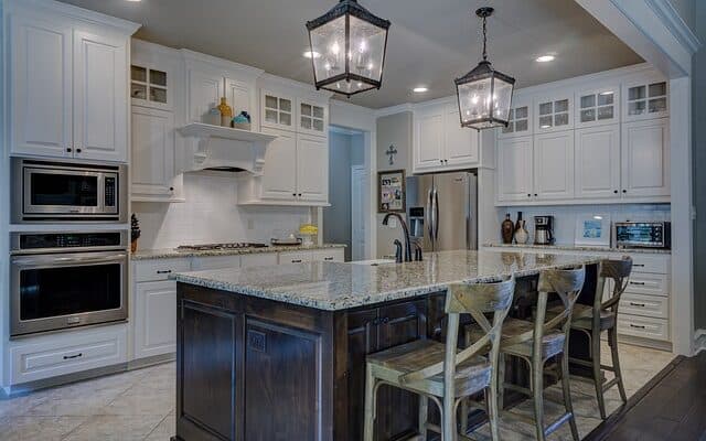 5 Easy Techniques To Create a Stunning Coastal Kitchen 3 Techniques To Create a Stunning Coastal Kitchen - dark colors