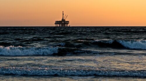 Energy Mix Matters Now More Than Ever - oil rig