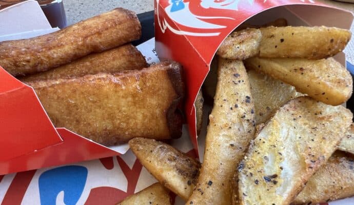 Seasoned potatoes and French toast Sticks