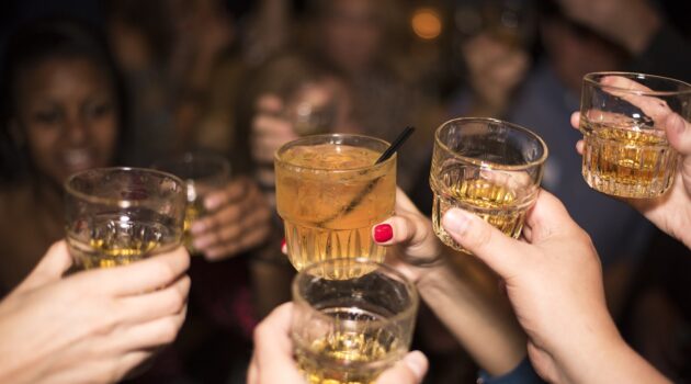 Avoid These Common Spring Break Mistakes - overindulging in alcohol