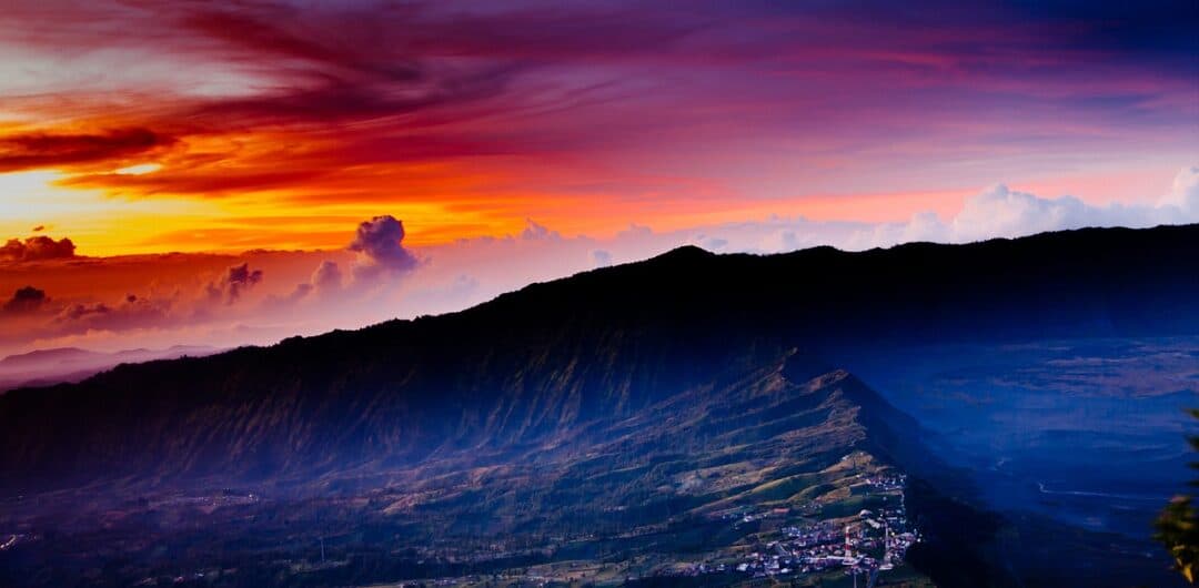 Embark on a Scorching Adventure: The 10 Best Volcanic Destinations Around the World 9 best volcanic destinations - mount bromo