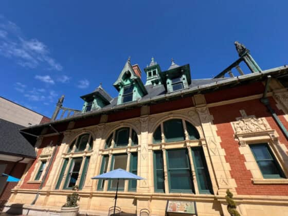 Things to Do in Clarksville, Tennessee - customs house museum exterior