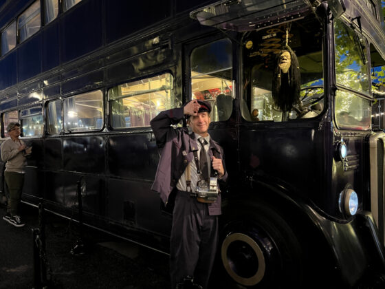 wizarding world of harry potter easter eggs - knight bus singing shrunken head