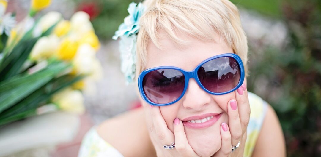Travel Smart, Smile Bright: How to Protect Your Teeth on the Go 1 How to protect your teeth on the go - Ready for a Smile Glow-Up?