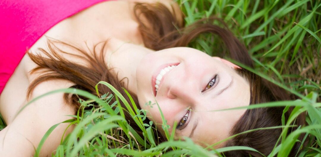 Not into Full Glam? Here's How to Enhance Your Natural Beauty 2 How to Enhance Your Natural Beauty -Want the scoop on how to protect your teeth on the go? Here are easy tips to get you packing!