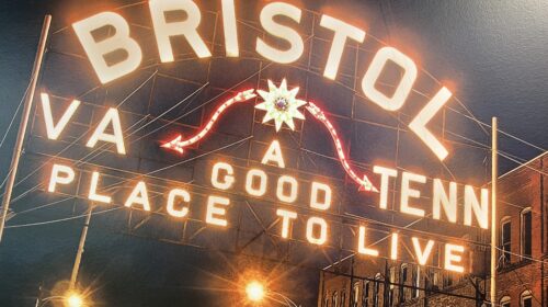 things to do in Bristol Virginia - light up sign