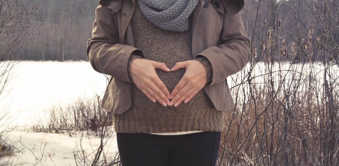 Comfortable Maternity Pants Every Mom Needs for Travel 1 Comfortable Maternity Pants Every Mom Needs for Travel - Mother in Sweater