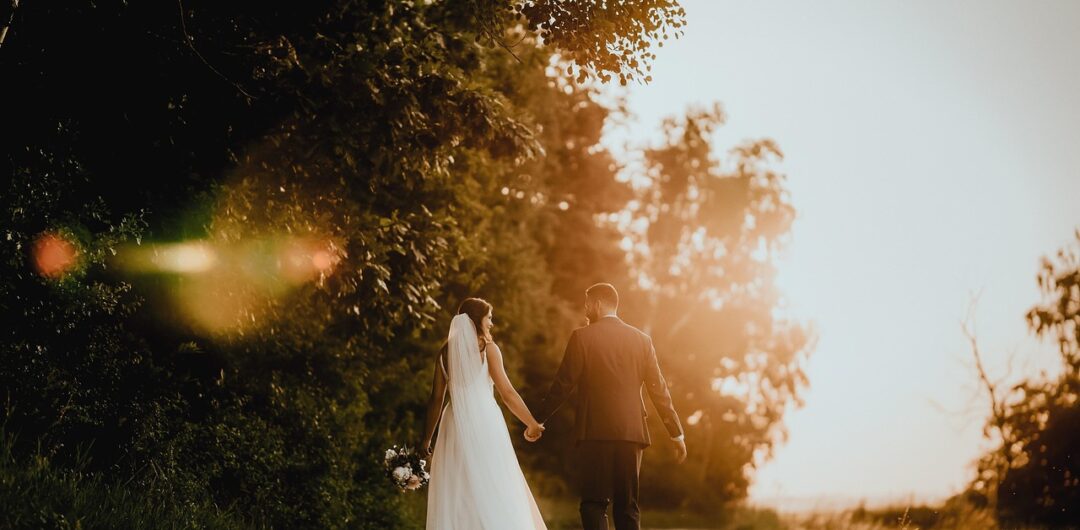 The Best Bridal Hair and Makeup Teams for Outdoor Weddings 14 The Best Bridal Hair and Makeup Teams for Outdoor Weddings - Outdoor Wedding