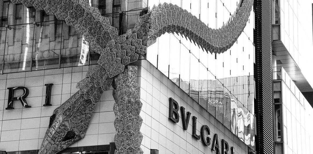 8 Jewelry Stores Worth Visiting in 2025 7 8 Jewelry Stores Worth Visiting in 2025 - Bulgari Necklace and Store
