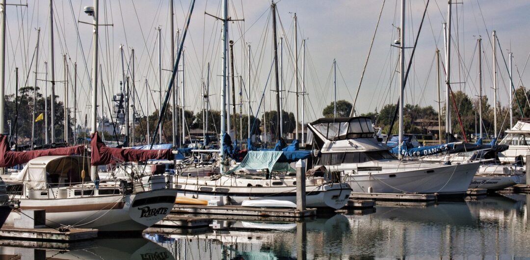 7 Alternative Attractions In Alabama - Docked Boats