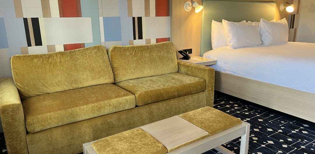 Best Retro Things to Do in Roanoke, Virginia 8 retro things to do in Roanoke - Colony House Motor Lodge