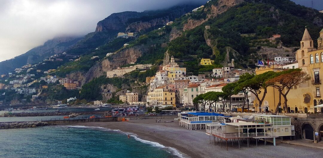 How To Plan a Summer Trip With More Space, Less Stress, and Zero Crowds 2 How To Plan a Summer Trip With More Space, Less Stress, and Zero Crowds - Coastal Town