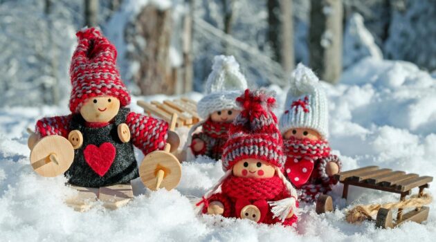 Why Less Stuff and More Time Together Matters This Christmas - Christmas Doll Family