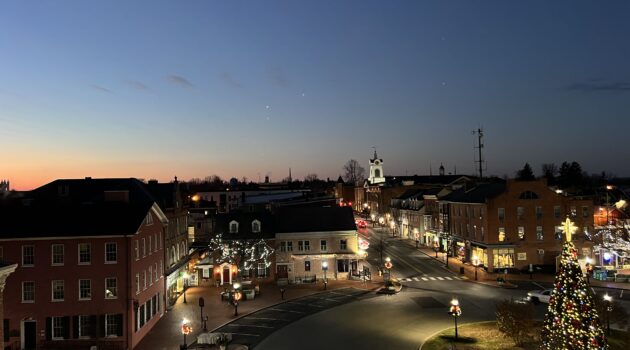 Homepage 4 christmas in gettysburg at night