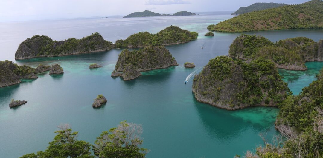 5 Travel Locations to Add to Your Bucket List 5 5 Travel Locations to Add to Your Bucket List - Raja Ampat, Indonesia