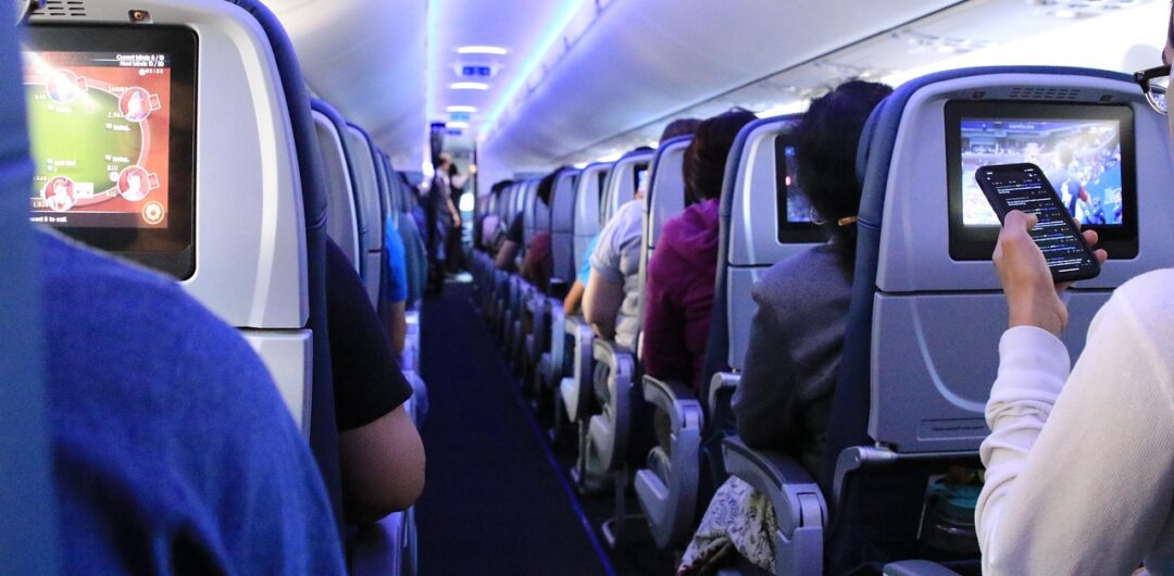 6 Best Companies for Airport Transfers - Airplane Aisle