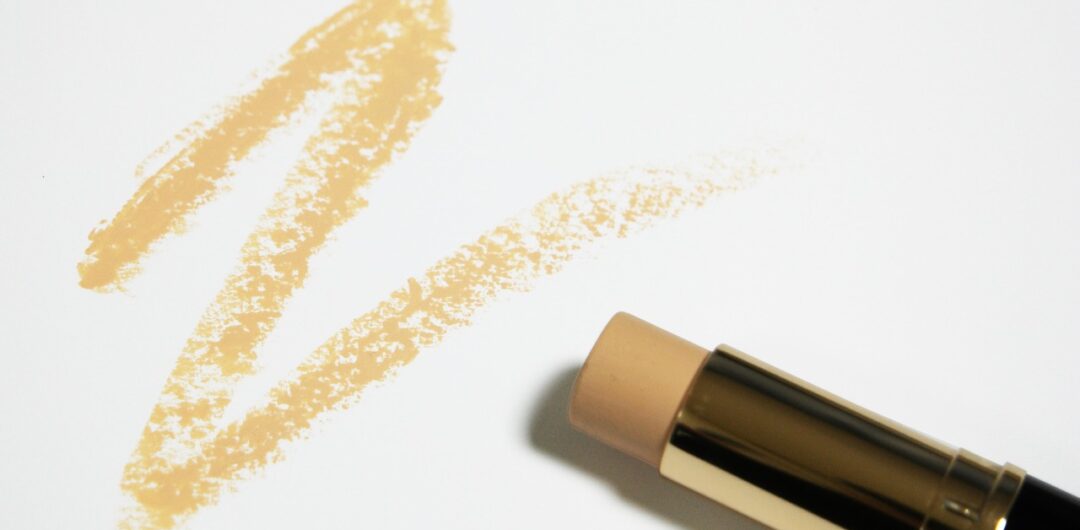 First Date Makeup Dos and Don'ts to Remember 3 First Date Makeup Dos and Don'ts to Remember - Stick Foundation