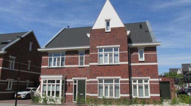 Homepage 6 How to Modernize an Older Home Without Losing Character - Home Exterior