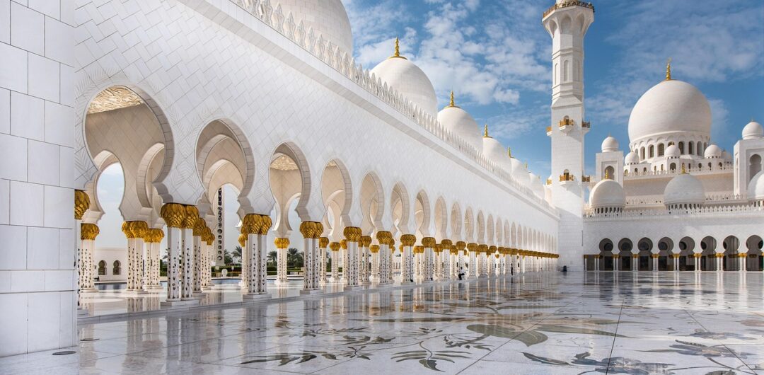 Why Abu Dhabi Should Be Your Next Big Adventure 4 Why Abu Dhabi Should Be Your Next Big Adventure - Mosque