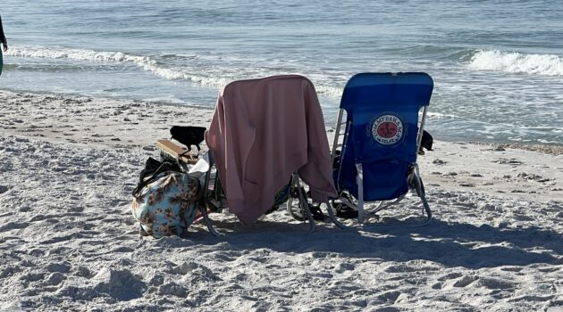 Homepage 4 things to do in bradenton and anna maria island - anna martia island beach chairs